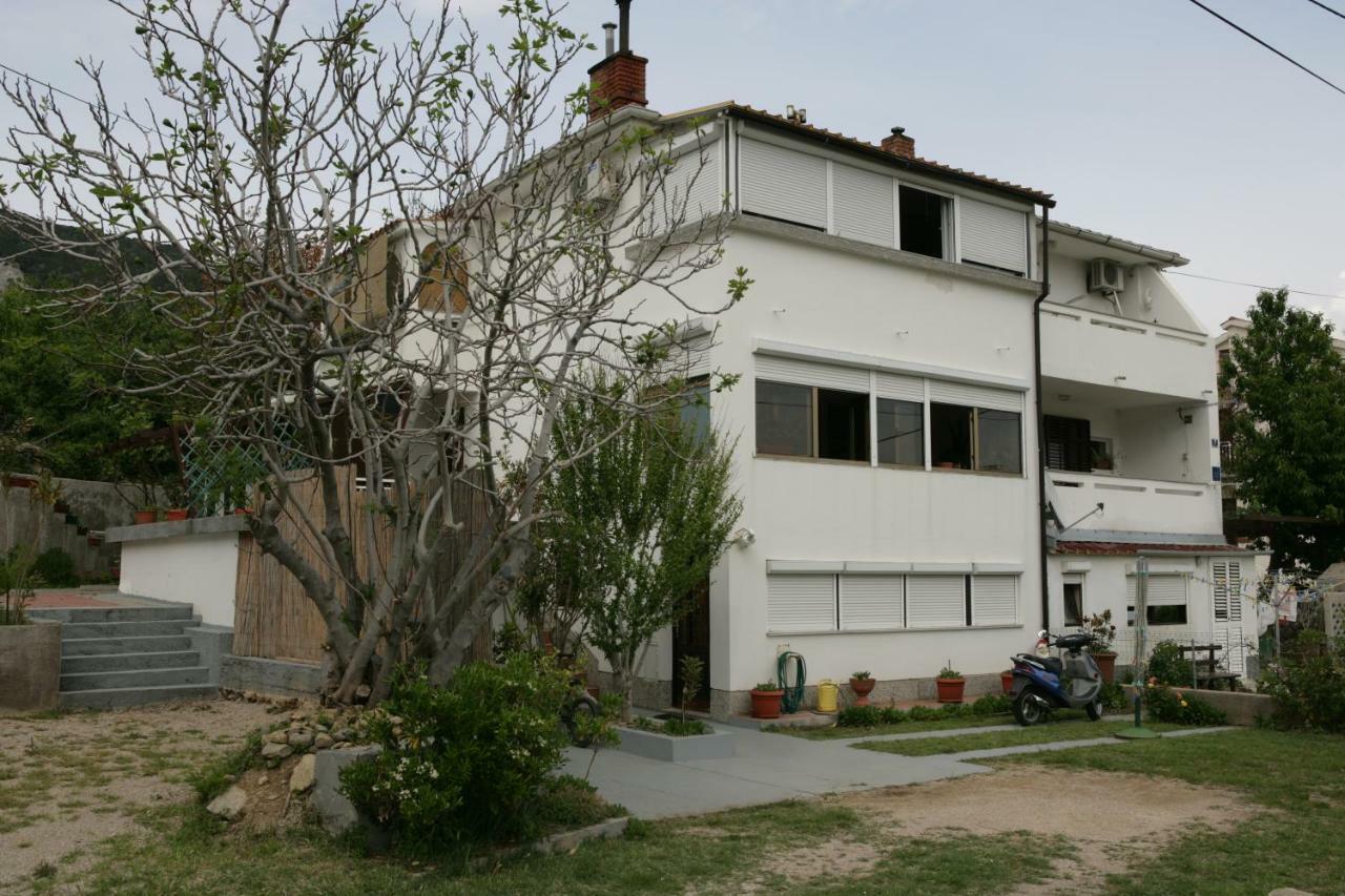 Studio Apartments Gilda Baška Kültér fotó